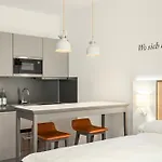 Highpark Am Potsdamer Platz 4*