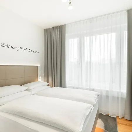Highpark Am Potsdamer Platz 4*