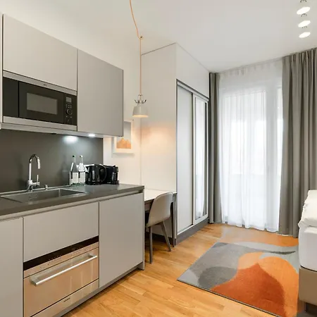 מלון דירות Highpark Am Potsdamer Platz 4*