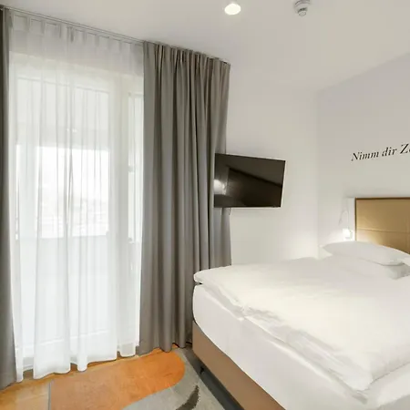 Highpark Am Potsdamer Platz 4*